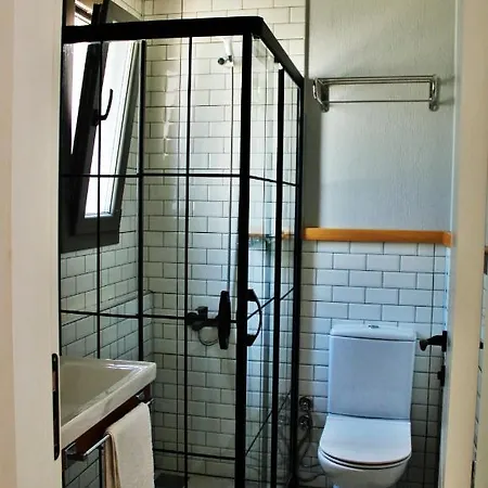 Bed and Breakfast Akkum 3*